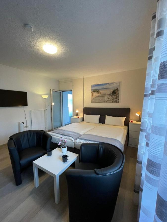 Hotel Ammerlaender Stuben Varel Bagian luar foto