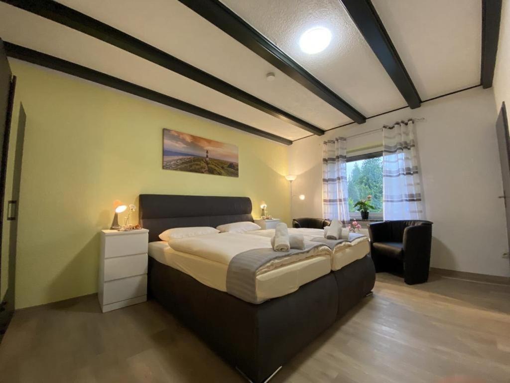 Hotel Ammerlaender Stuben Varel Bagian luar foto
